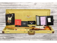 Fender Custom Shop 1957 Stratocaster Heavy Relic MN Aged Cherry Sunburst Fender Custom Shop 1957 Stratocaster Heavy Relic MN Aged Cherry Sunburst